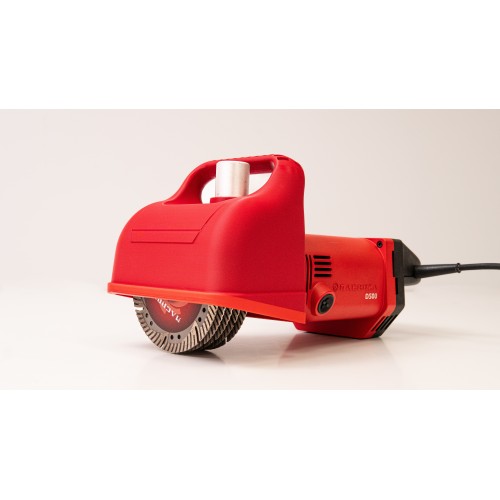 Masina de taiat canale in perete D500 pentru taiere in materiale extrem de dure si abrazive - inclusiv discuri Masina de taiat canale in perete D500 pentru taiere in materiale extrem de dure si abrazive - inclusiv discuri